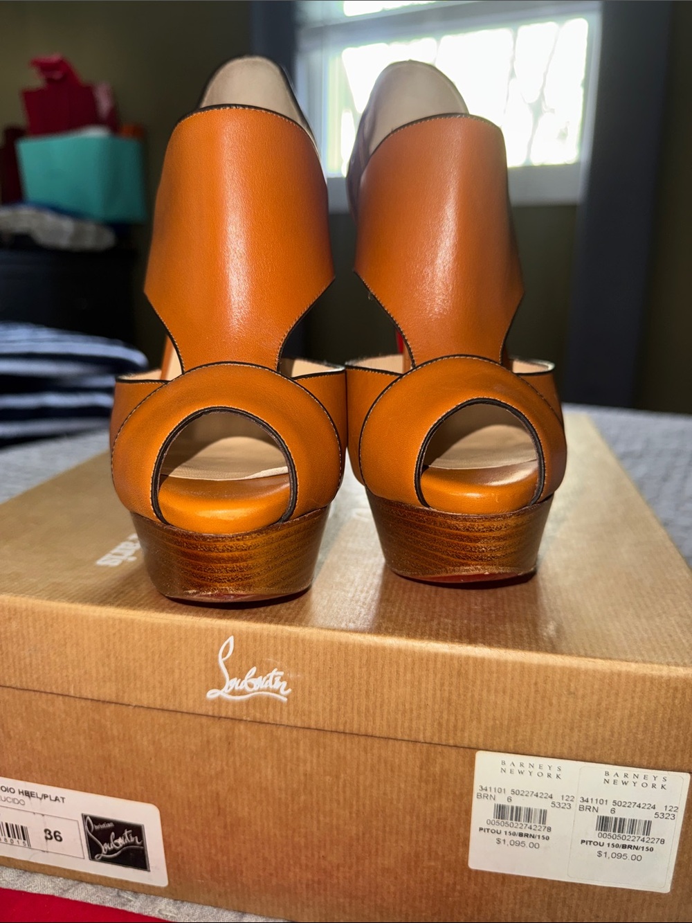 Christian Louboutin-size 36 - Picture 3 of 11
